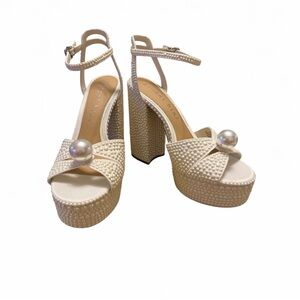 Gianni Bini Pearl Platform Heels Size 8 Bridal Wedding White Statement